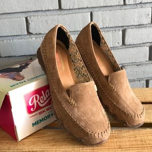 BNWT Skechers Memory Foam Slip Ons Sz 9.5